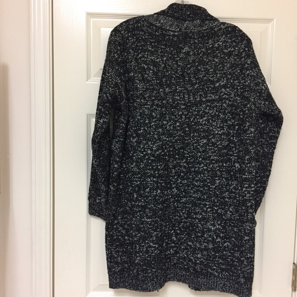 En Creme Open Sweater Cardigan with Shawl Collar - Picture 5 of 5